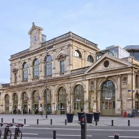 Apartman For 4 In Front Of Flandres Station